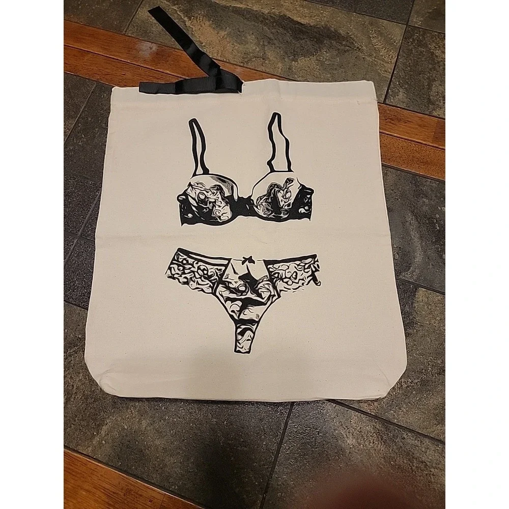 Four Seasons Hotel Chicago‎ Lingerie Drawstring 100% Cotton Laundry Bag 13